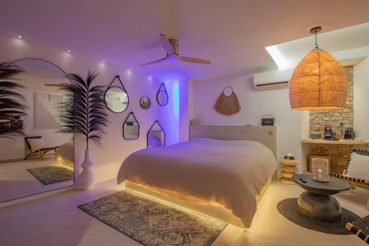 Les Bains D'Eros Hotel Cuers Kültér fotó